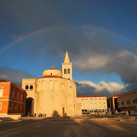Bellevue Hill Апартаменти