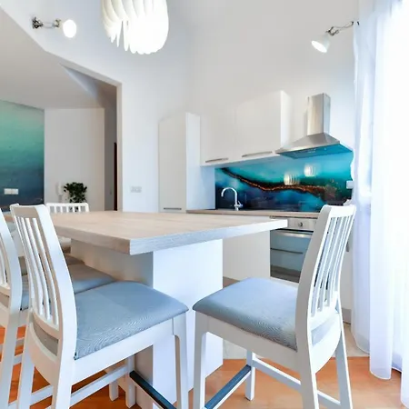 Апартаменти Bellevue Hill Задар